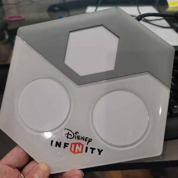 Disney Infinity 1.0 Portal Power Base For Xbox 360 - Picture 1 of 2